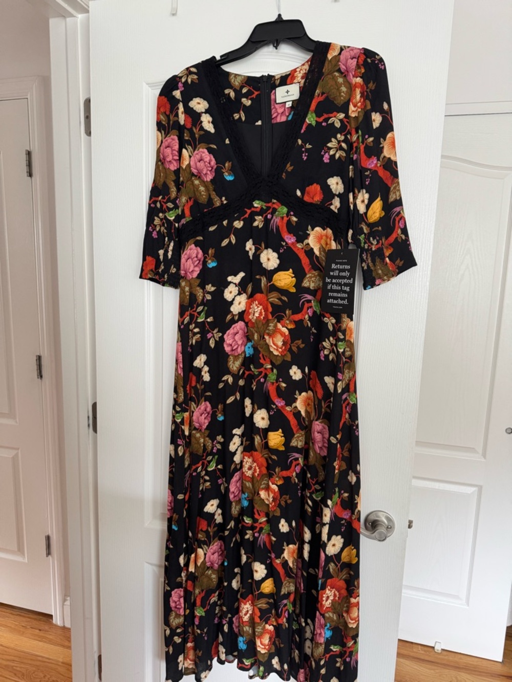 Tuckernuck Baroque Floral Irina Dress - Picture 2 of 4